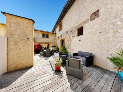 /international/fr/la-chapelle-de-guinchay-burgundy-310108726984/