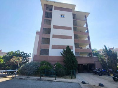 /international/fr/sarrola-carcopino-corsica-310108927979/
