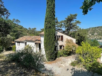 /international/fr/esparron-de-verdon-provence-alpes-cote-d-azur-310100905391/