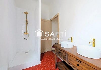 /international/fr/chateaurenard-provence-alpes-cote-d-azur-310101445733/