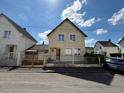 /international/fr/bourges-centre-val-de-loire-310100224965/