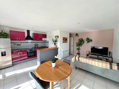 /international/fr/orvault-pays-de-la-loire-310106403037/