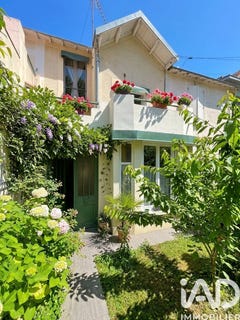 /international/fr/la-rochelle-franche-comte-310108420830/