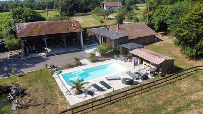 /international/fr/eauze-midi-pyrenees-310108995604/?lang=id