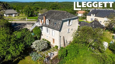 /international/fr/terrasson-lavilledieu-aquitaine-310100104937/
