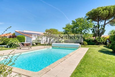 /international/fr/dompierre-sur-mer-charente-310108329609/