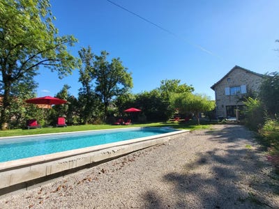 /international/fr/caylus-midi-pyrenees-310103181292/