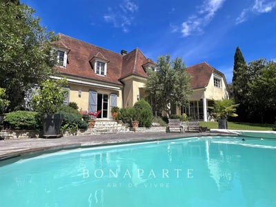 /international/fr/pau-aquitaine-310108105547/
