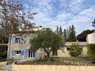 /international/fr/lorgues-provence-alpes-cote-d-azur-310108459732/
