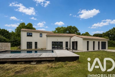 /international/fr/merignac-charente-310108369999/