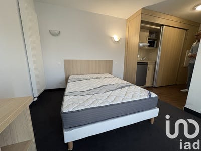 /international/fr/la-roche-sur-yon-pays-de-la-loire-310100958993/
