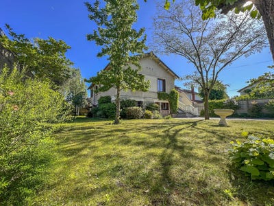 /international/fr/maisons-laffitte-ile-de-france-310097954660/