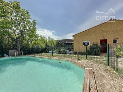 /international/fr/pernes-les-fontaines-provence-alpes-cote-d-azur-310101109533/?lang=en