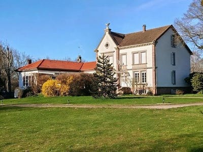 /international/fr/jeanmenil-lorraine-310106359347/
