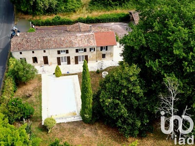 /international/fr/coutras-aquitaine-310100010378/