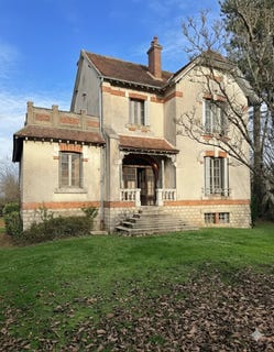 /international/fr/pontigny-burgundy-310103771415/