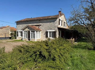 /international/fr/civray-centre-val-de-loire-310107492024/