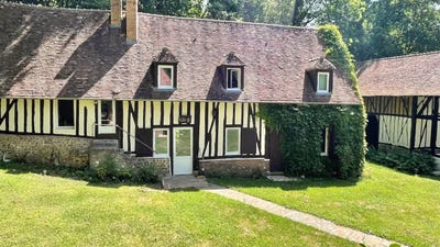 /international/fr/ajou-upper-normandy-310100859550/