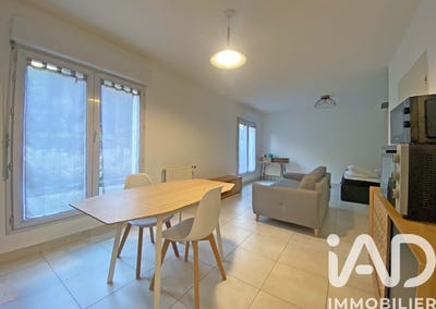 /international/fr/blois-centre-val-de-loire-310104279967/
