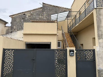 /international/fr/redessan-languedoc-roussillon-310106381156/