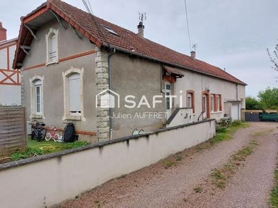 /international/fr/la-charite-sur-loire-burgundy-310098976616/