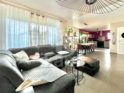 /international/fr/saint-julien-en-genevois-rhone-310103727684/