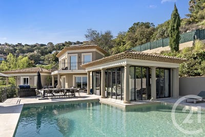 /international/fr/sainte-maxime-provence-alpes-cote-d-azur-310109130002/