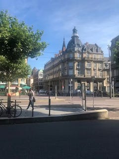 /international/fr/rue-des-platanes-holtzheim-alsace-310093848980/