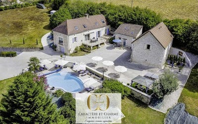 /international/fr/sarlat-la-caneda-aquitaine-310100435604/