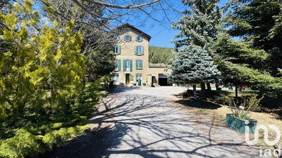 /international/fr/formigueres-languedoc-roussillon-310099284351/