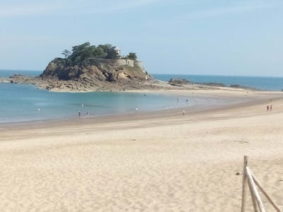 /international/fr/saint-coulomb-brittany-310108922667/