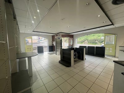 /international/fr/auberives-sur-vareze-rhone-310105832572/
