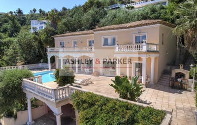/international/fr/mandelieu-la-napoule-provence-alpes-cote-d-azur-310108465489/