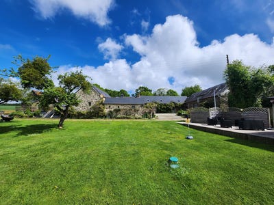/international/fr/saint-martin-des-pres-brittany-310100415776/?lang=en