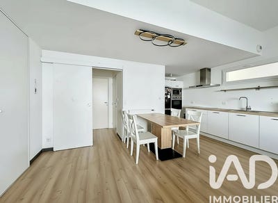 /international/fr/saint-jacques-de-la-lande-brittany-310107559972/