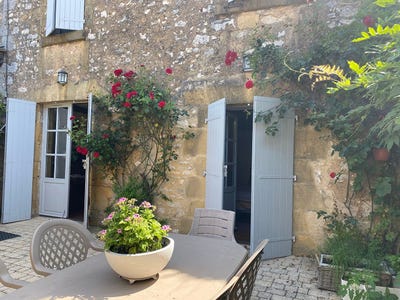 /international/fr/monpazier-aquitaine-310110159106/