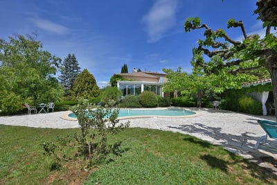 /international/fr/poulx-languedoc-roussillon-310108454432/