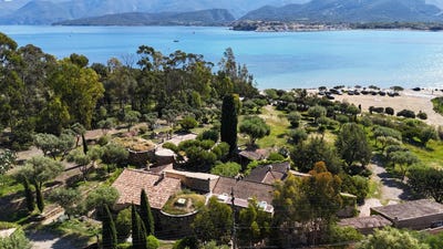 /international/fr/saint-florent-corsica-310105916135/