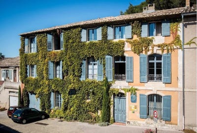 /international/fr/gordes-hh-15456675-gordes-provence-alpes-cote-d-azur-310100956984/