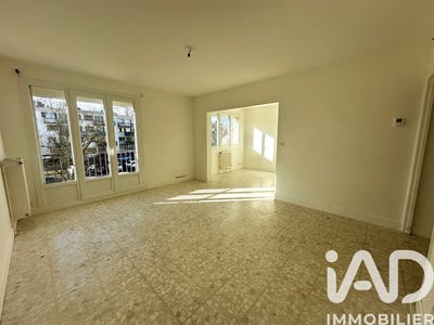 /international/fr/blois-centre-val-de-loire-310105209003/