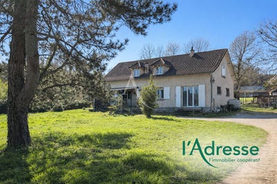/international/fr/luzech-midi-pyrenees-310106158762/