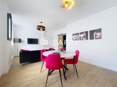 /international/fr/quimper-brittany-310103179056/