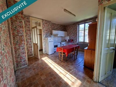 /international/fr/la-tour-du-pin-rhone-310103772232/
