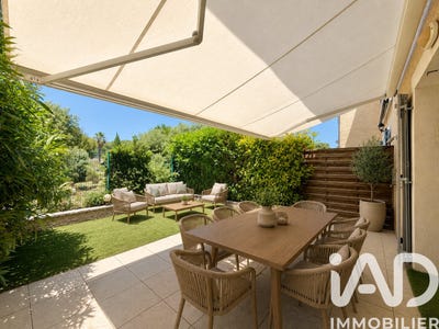 /international/fr/calvisson-languedoc-roussillon-310108828411/?lang=it