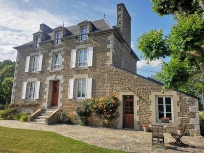 /international/fr/plouer-sur-rance-brittany-310100388296/