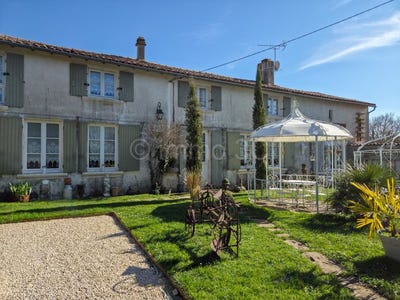 /international/fr/chef-boutonne-charente-310108864603/