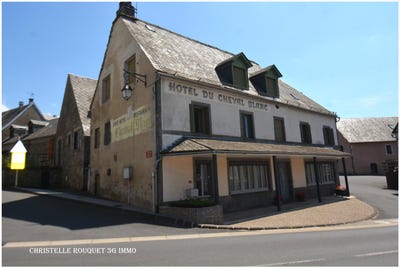 /international/fr/laqueuille-auvergne-310108524979/