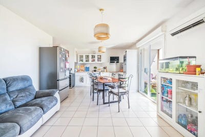 /international/fr/baillargues-languedoc-roussillon-310107970626/