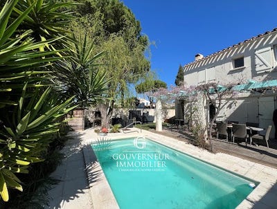 /international/fr/la-grande-motte-centre-val-de-loire-310098606620/