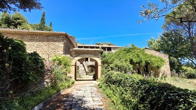 /international/fr/grignan-rhone-310109048577/?lang=pt